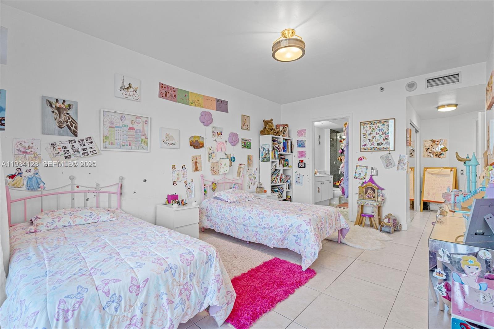 3801 NE 207th St # 603