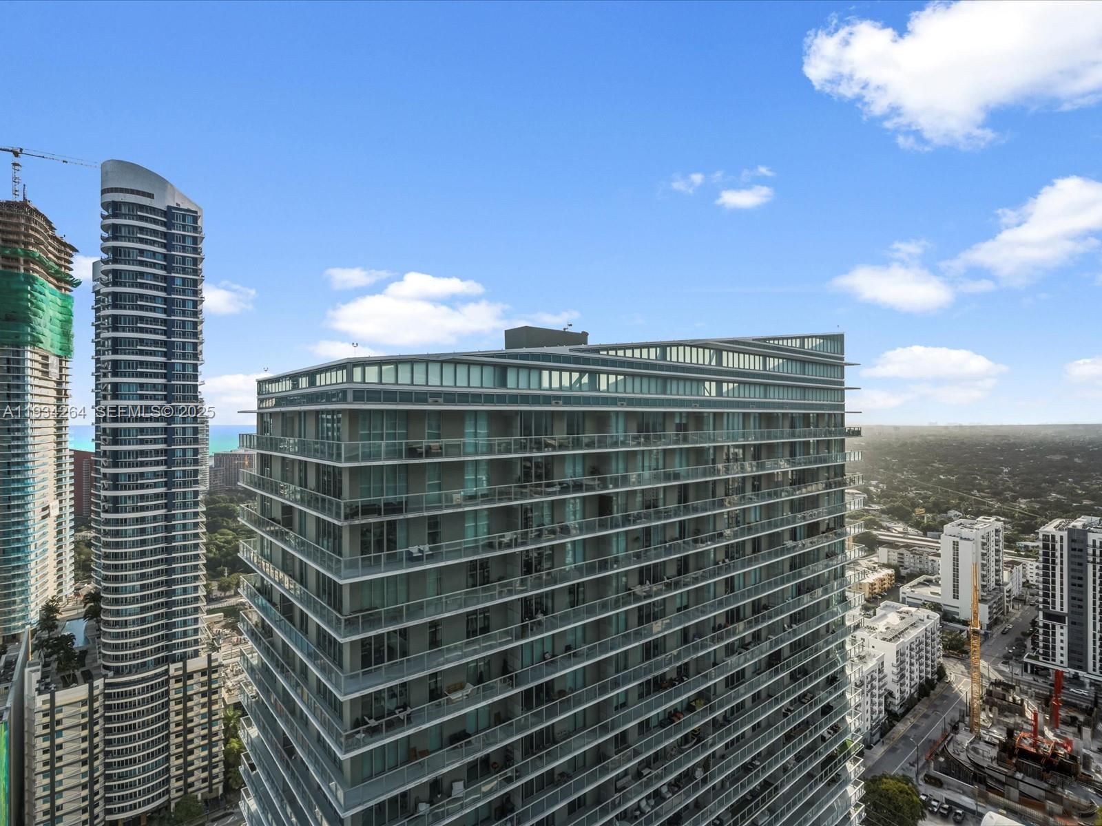 1111 SW 1st Ave Unit: UPH4017