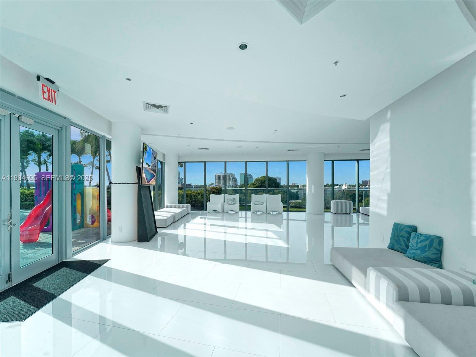 601 NE 36th St # 1801