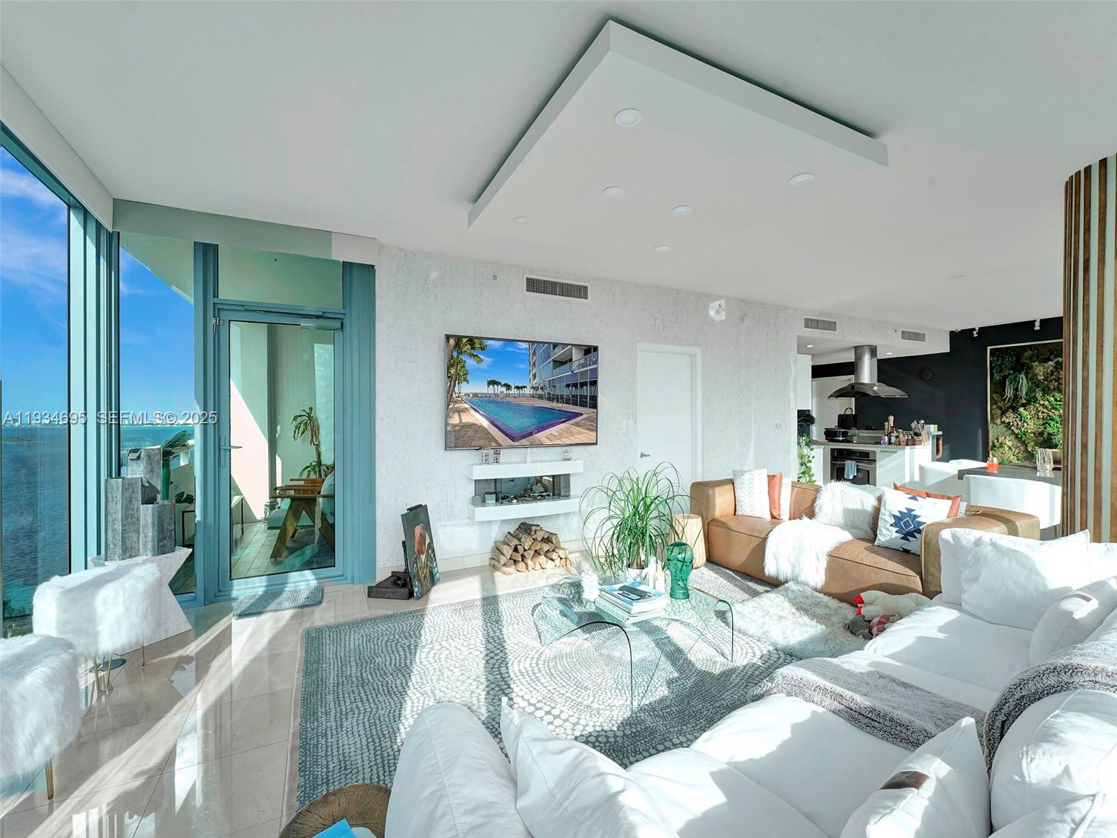 601 NE 36th St # 1801