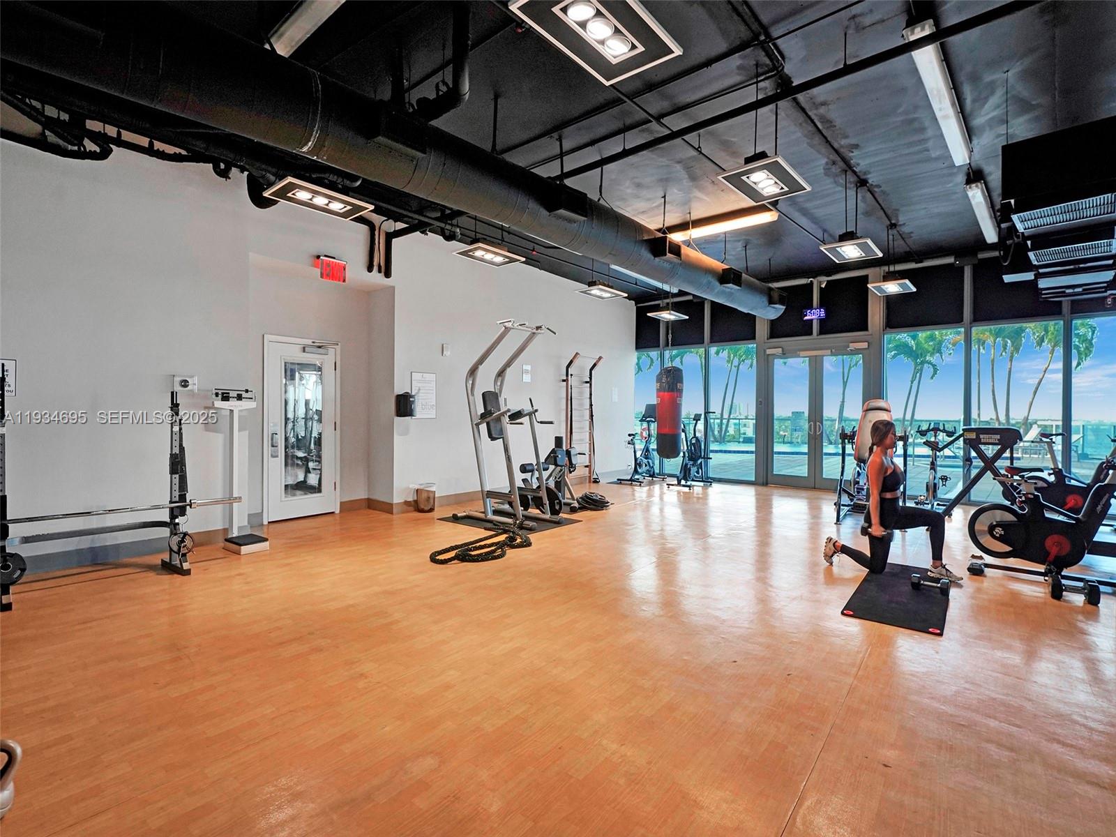 601 NE 36th St # 1801