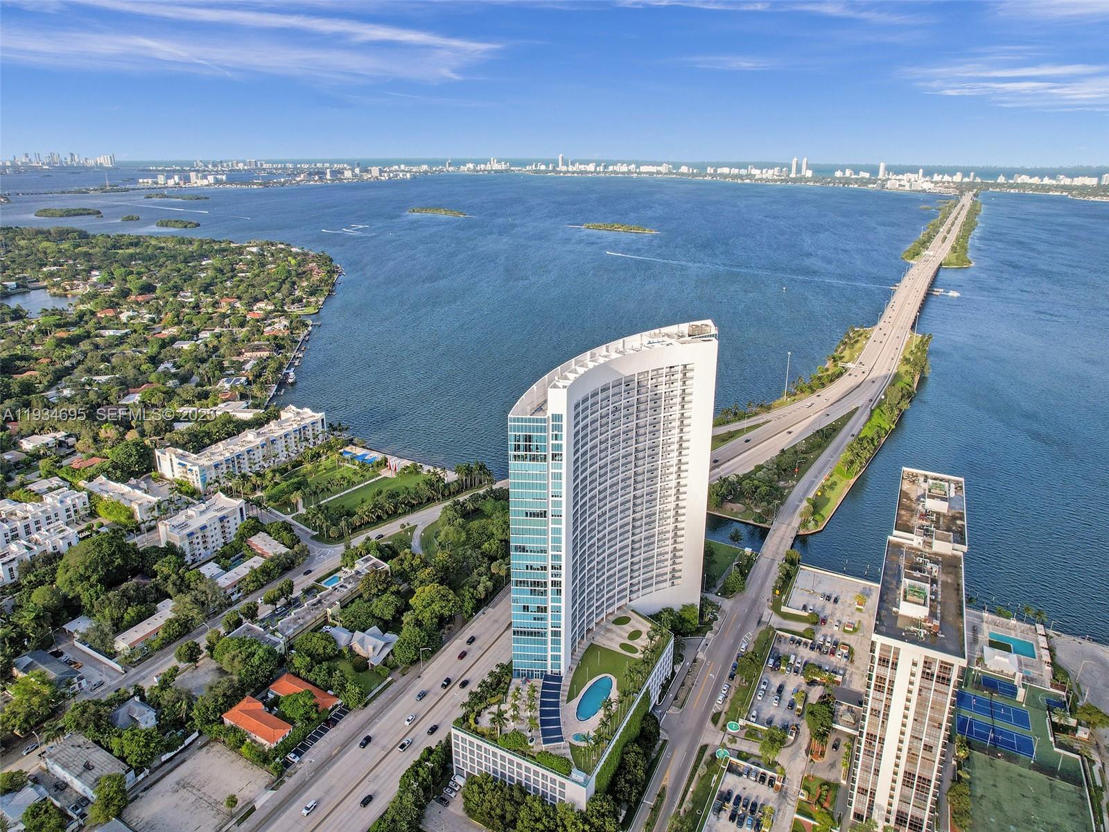 601 NE 36th St # 1801