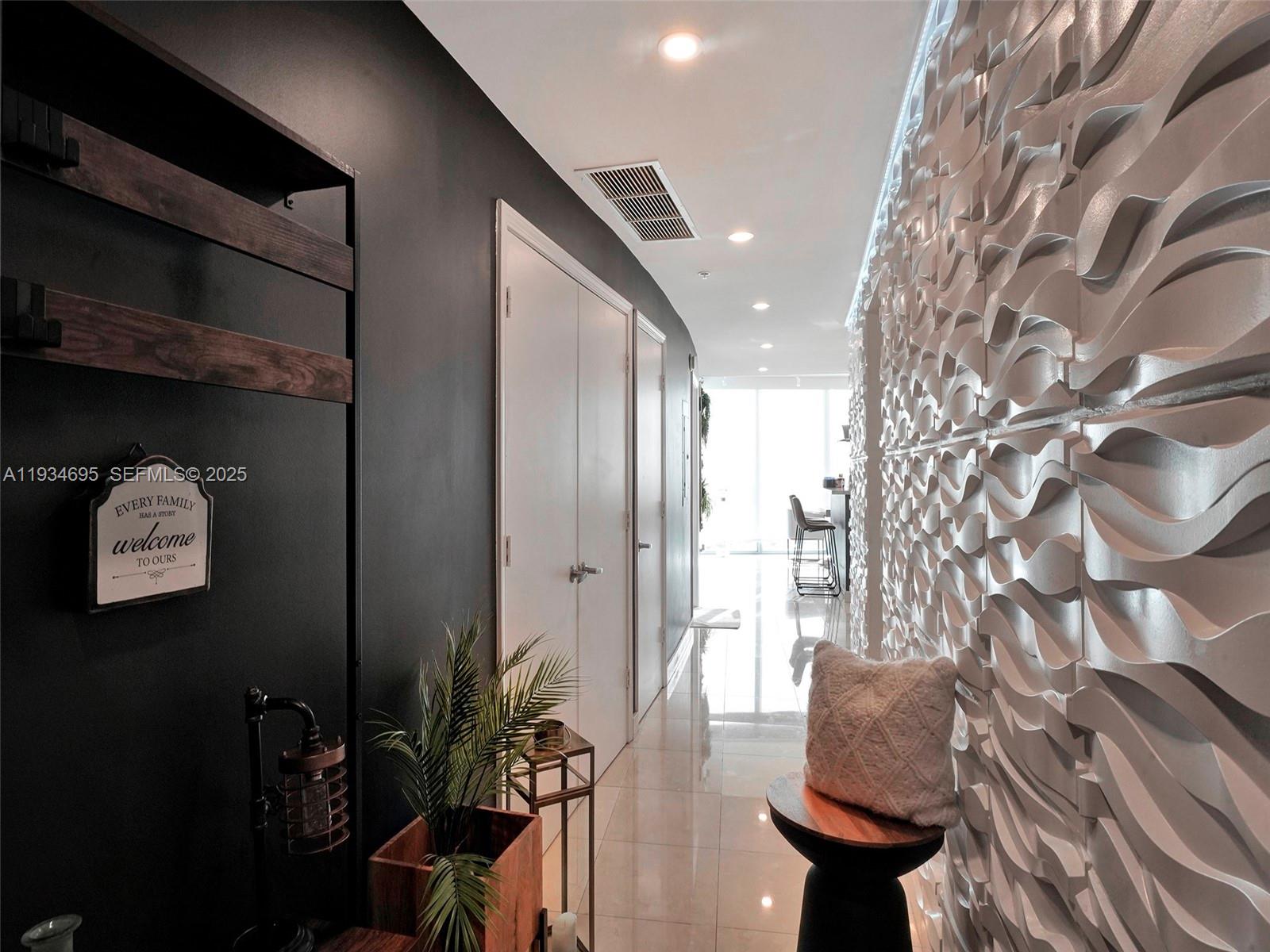 601 NE 36th St # 1801