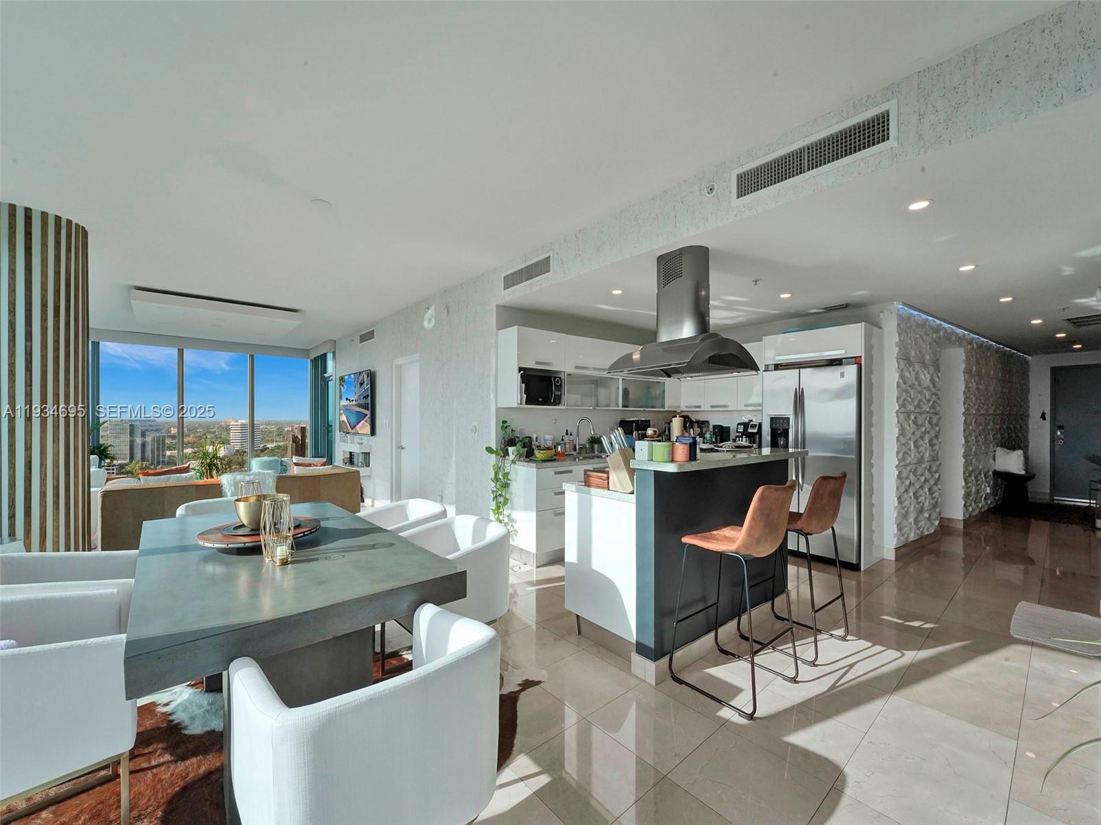 601 NE 36th St # 1801