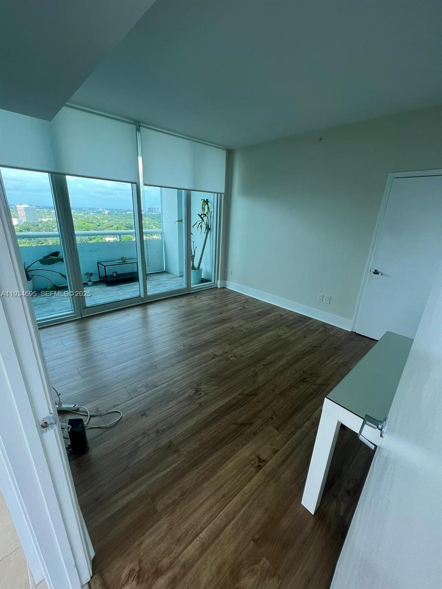 601 NE 36th St # 1801