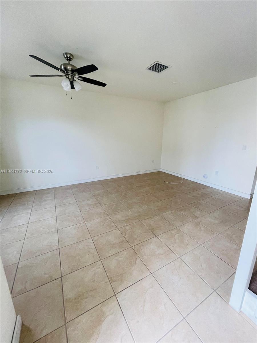 11564 SW 151st Ave # 11564