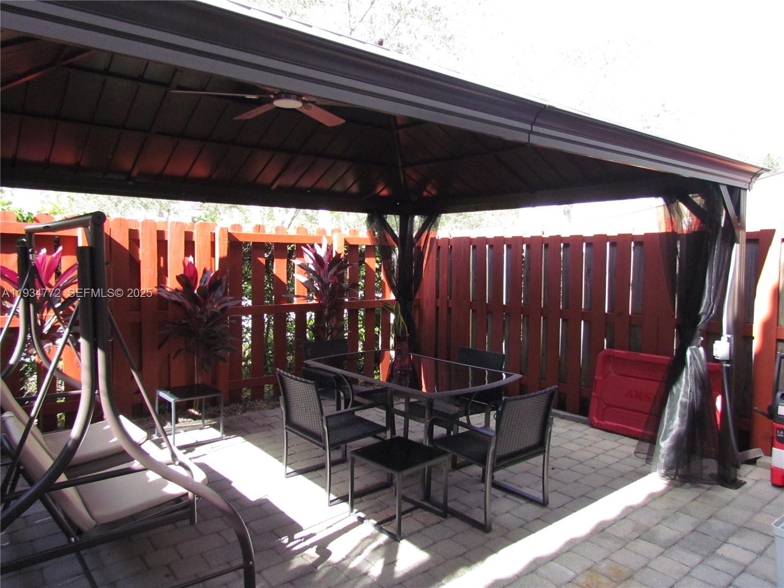 11564 SW 151st Ave # 11564