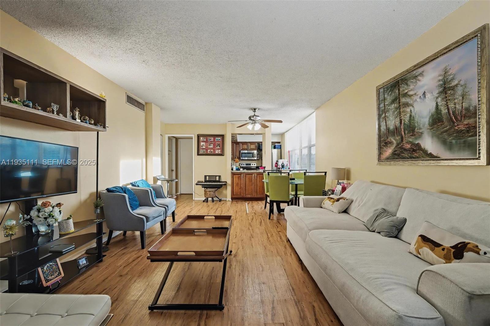 9440 Live Oak Pl # 404