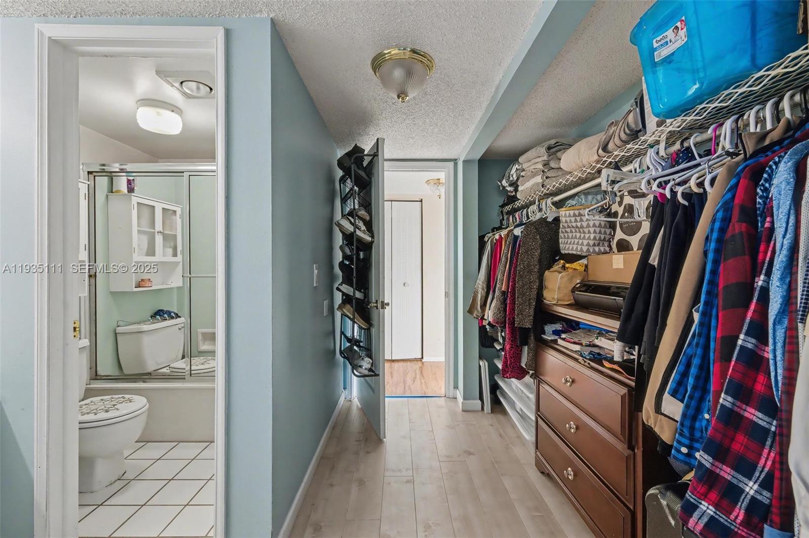 9440 Live Oak Pl # 404