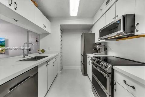 12160 Saint Andrews Pl # 106