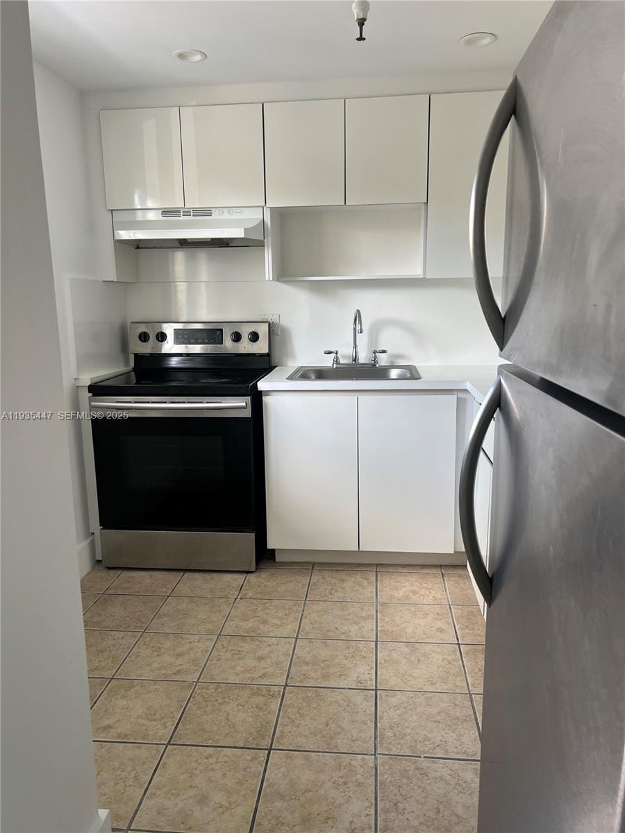 395 NE 21st St # 303