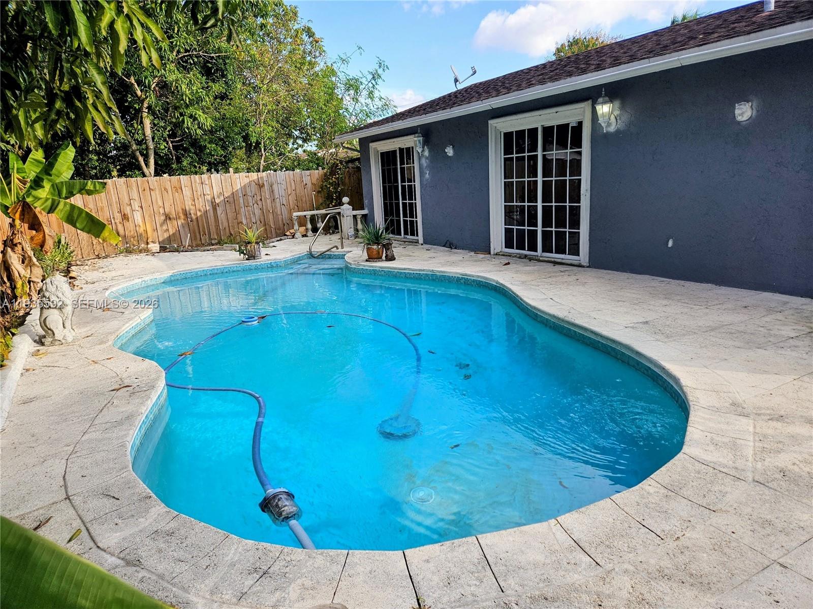 7601 Kimberly Blvd Unit: Main