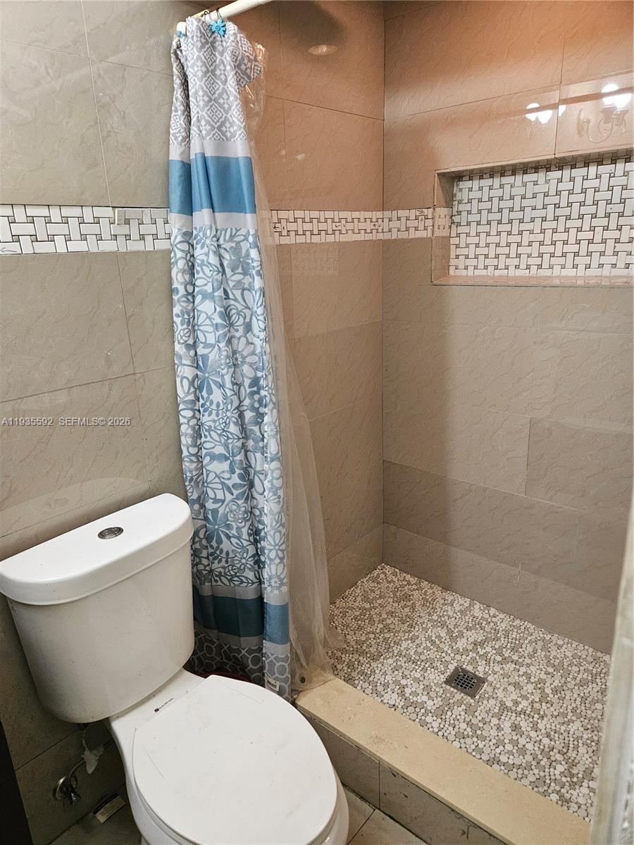 7601 Kimberly Blvd Unit: Main