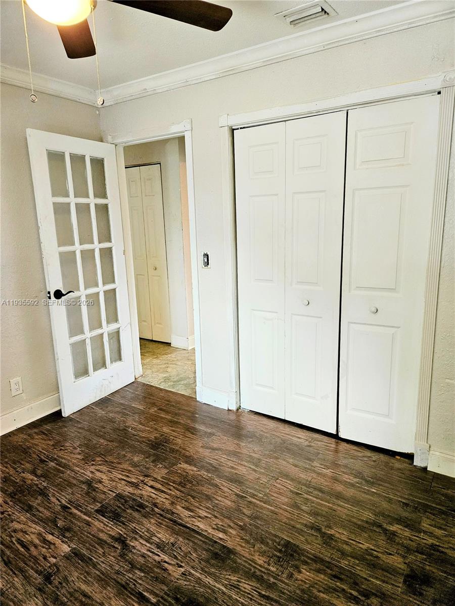 7601 Kimberly Blvd Unit: Main