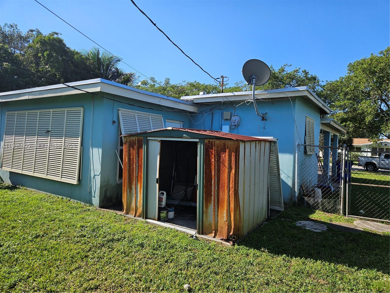 1624 E River Dr