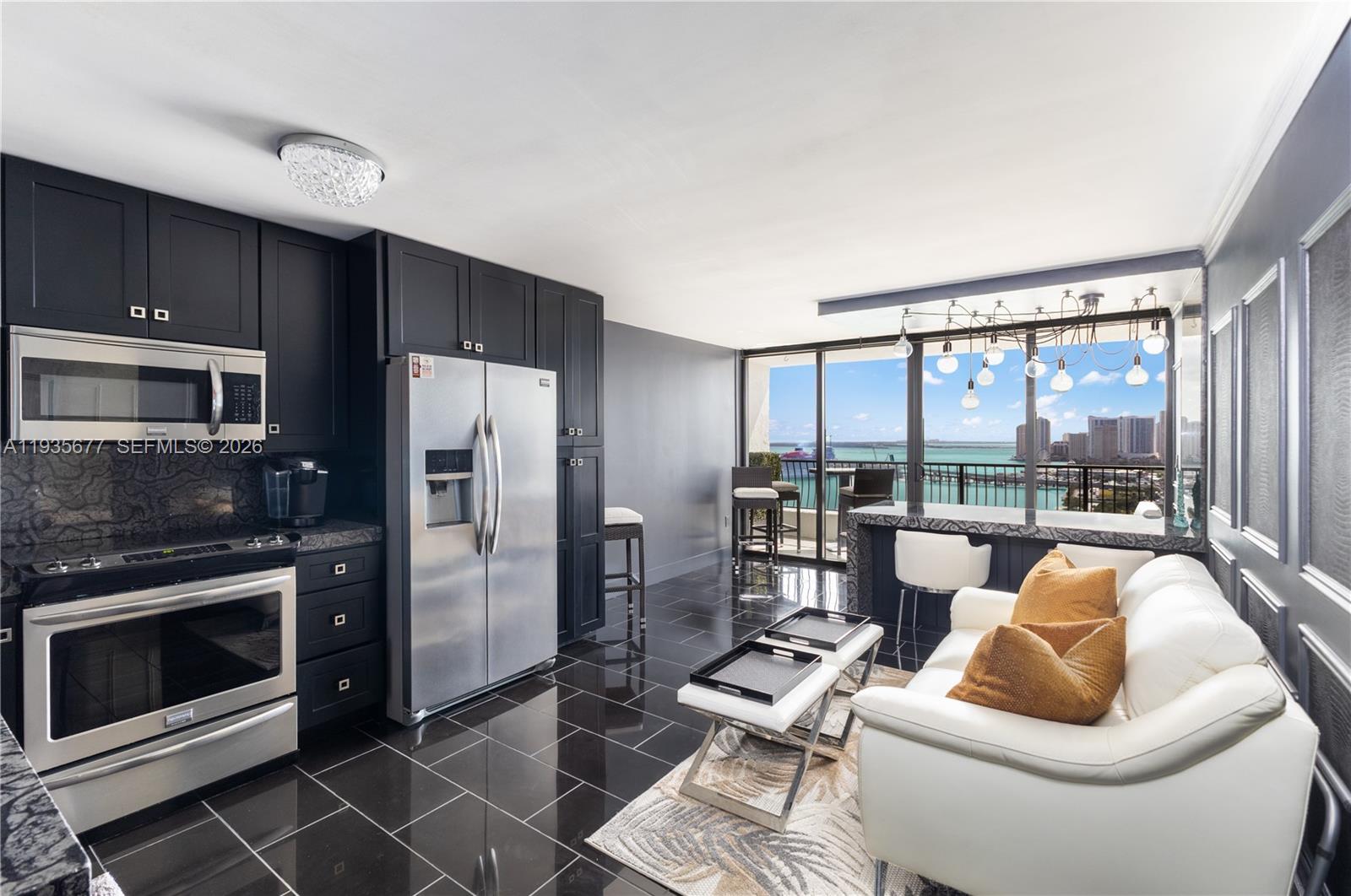 555 NE 15th St # 30H