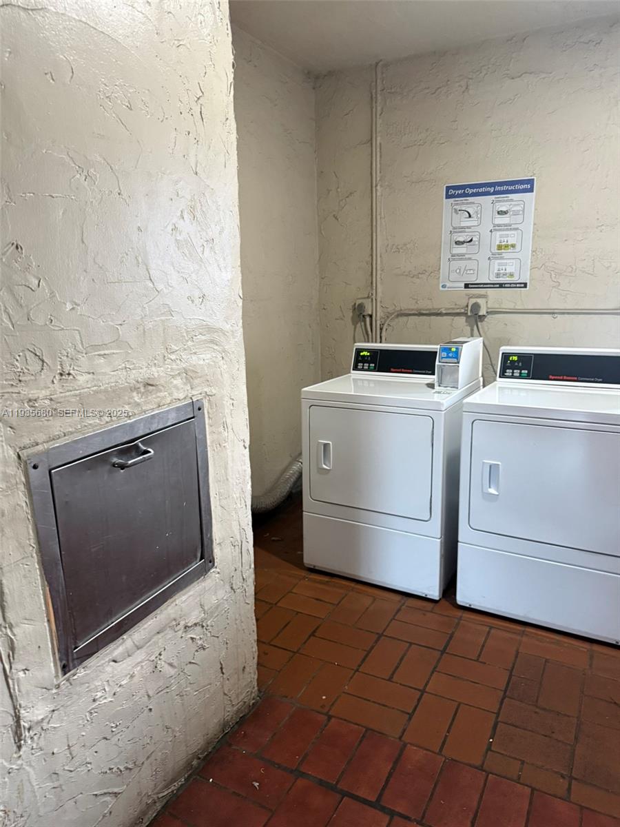 6070 W 18th Ave # 202