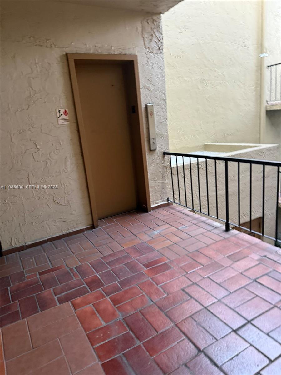 6070 W 18th Ave # 202