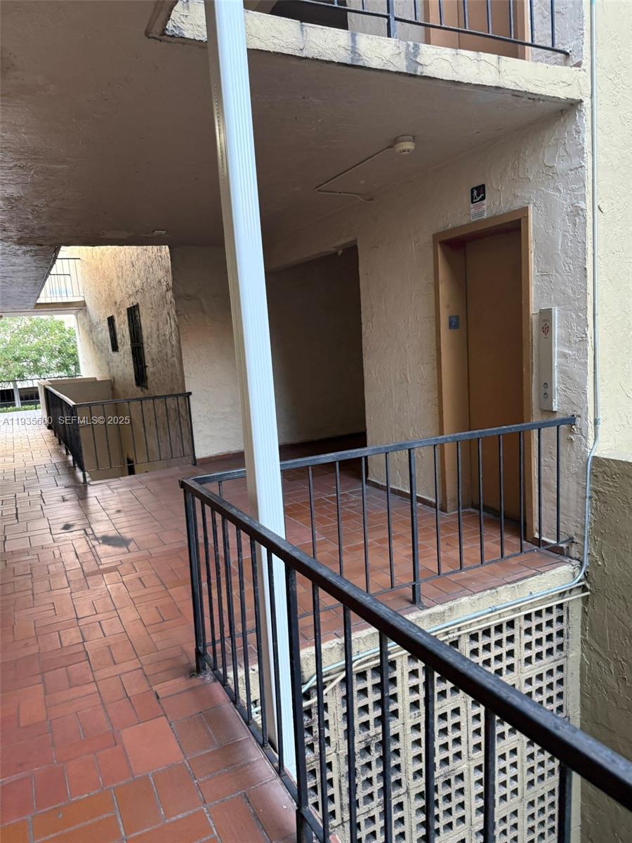 6070 W 18th Ave # 202