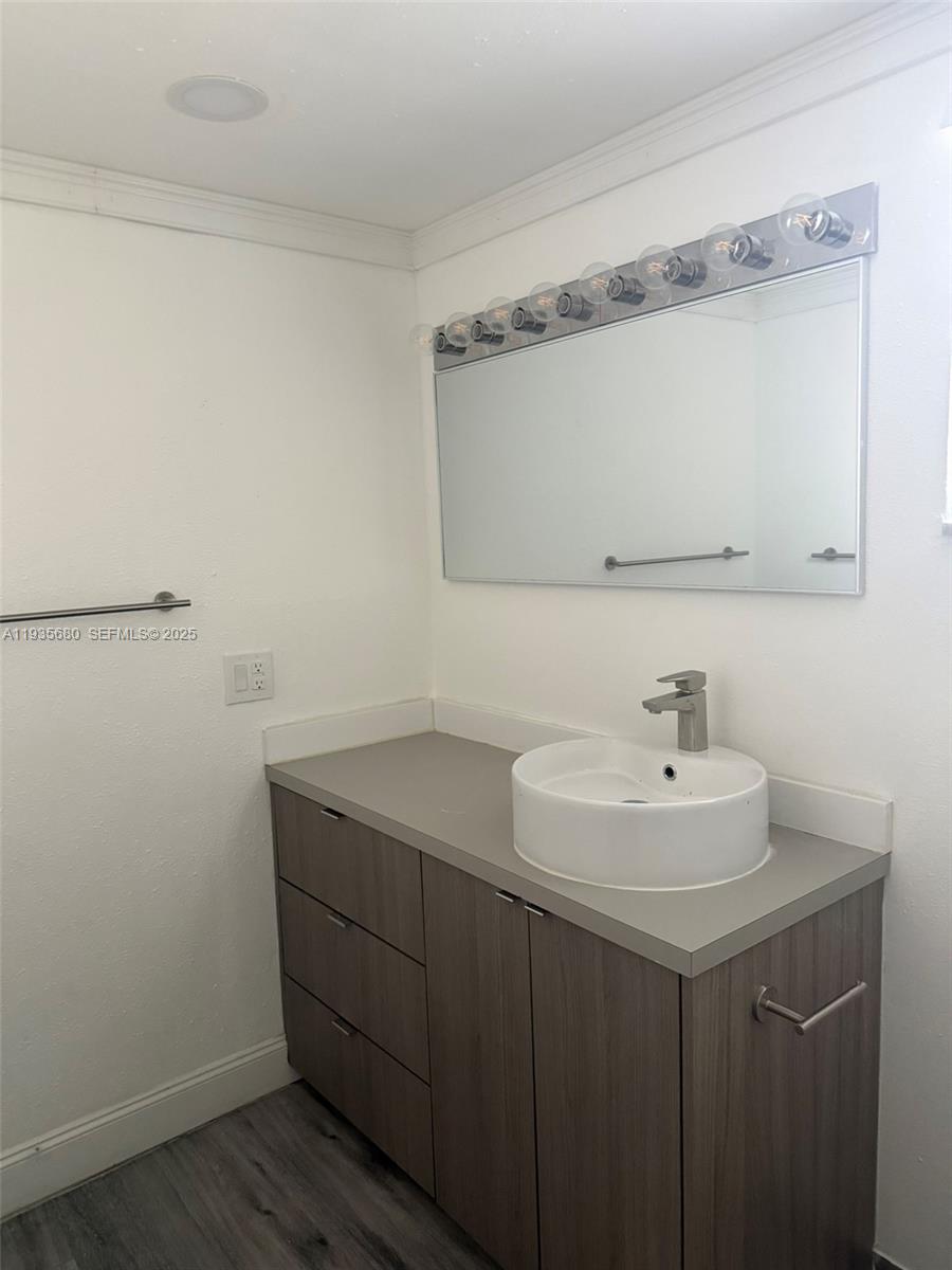 6070 W 18th Ave # 202