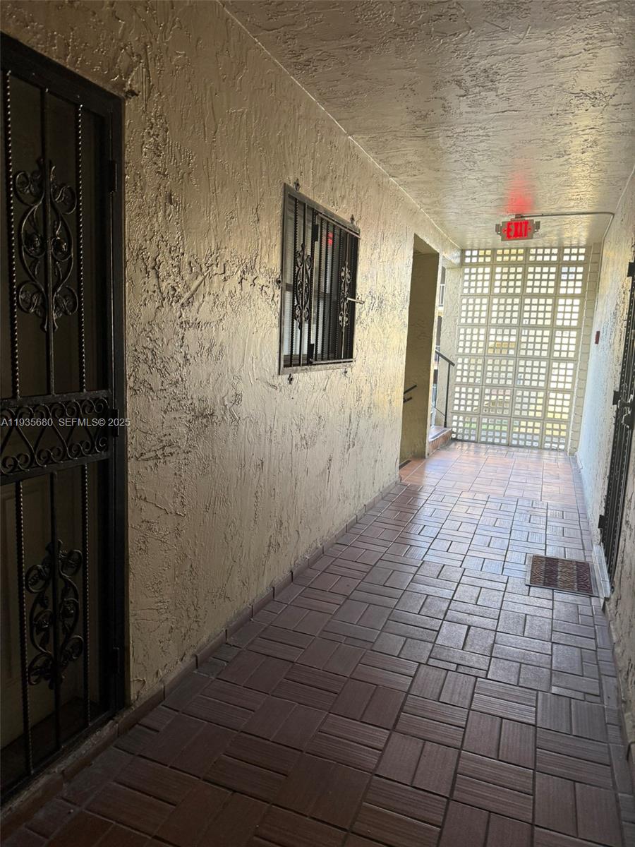 6070 W 18th Ave # 202