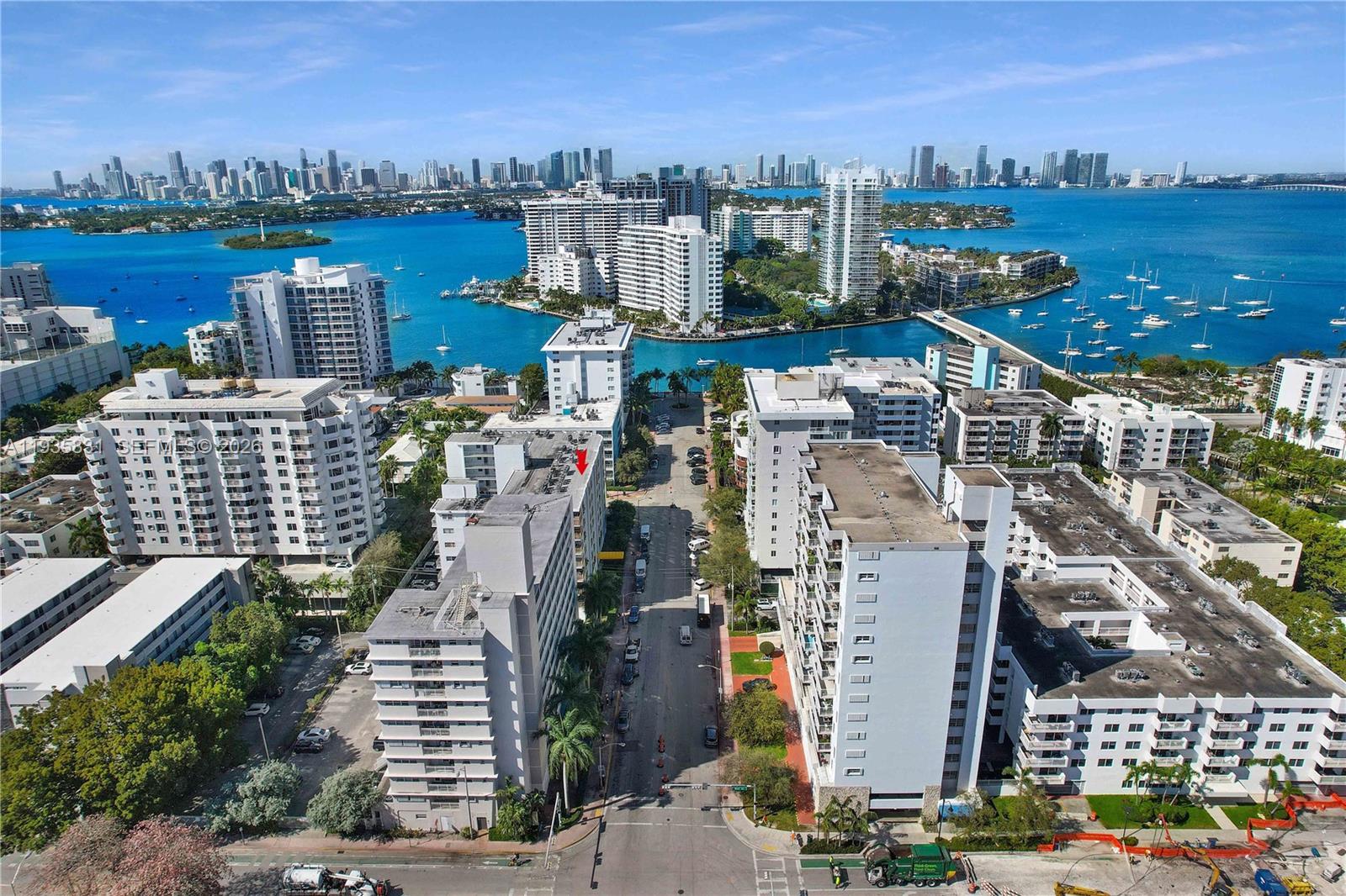 1340 Lincoln Rd # 807