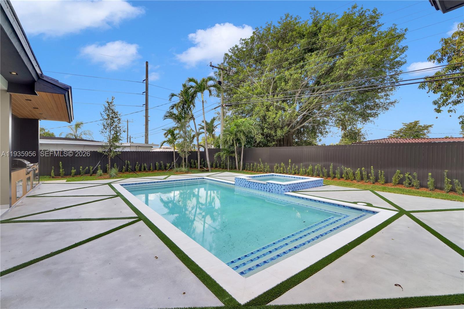 1130 SW 86th Ct