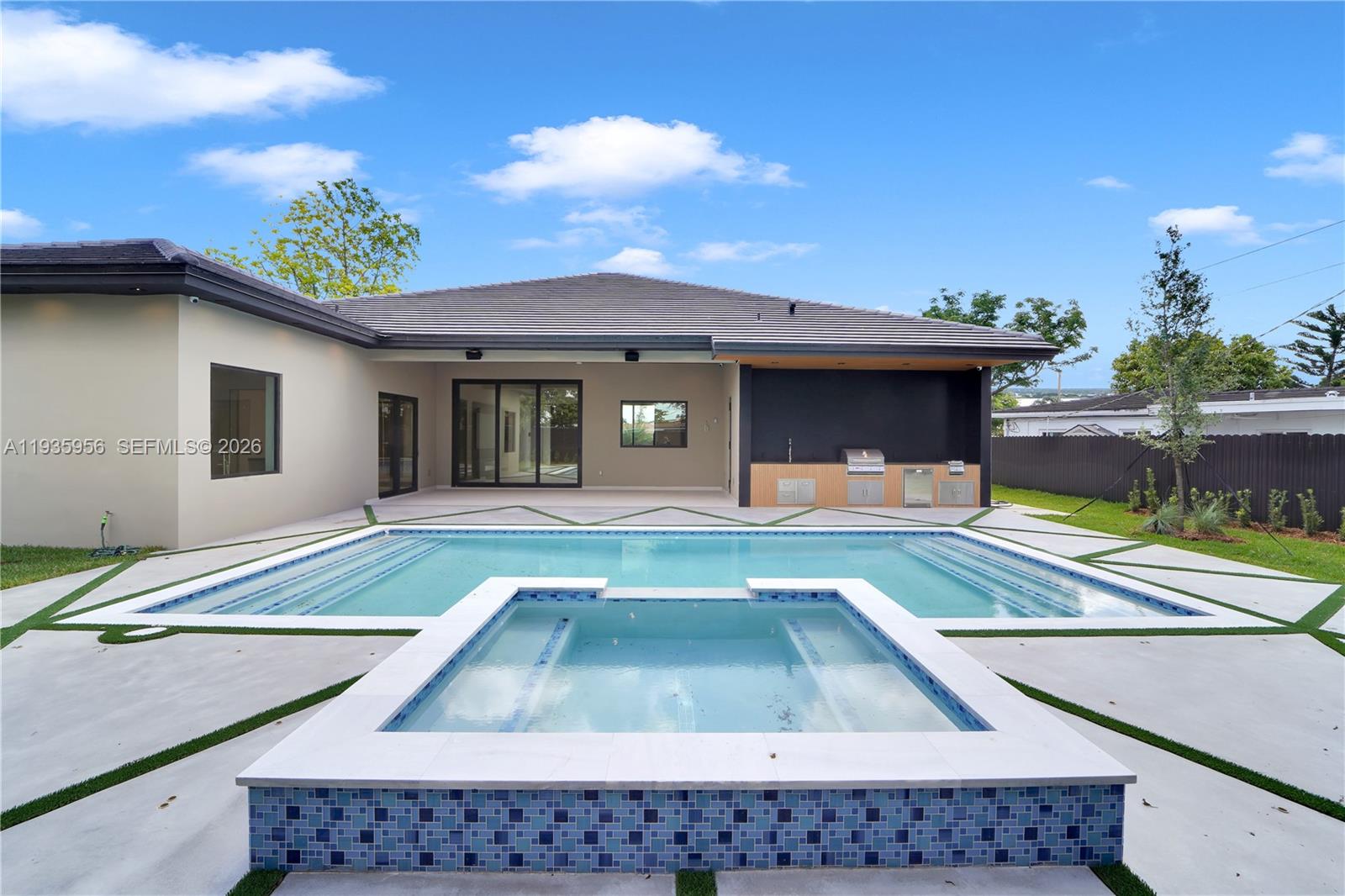 1130 SW 86th Ct