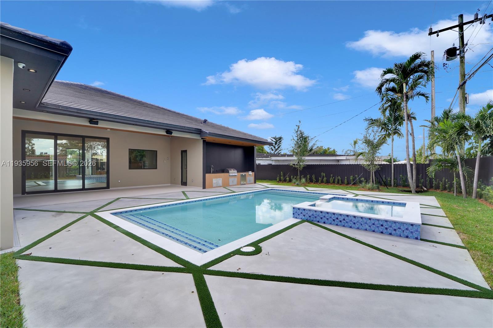 1130 SW 86th Ct