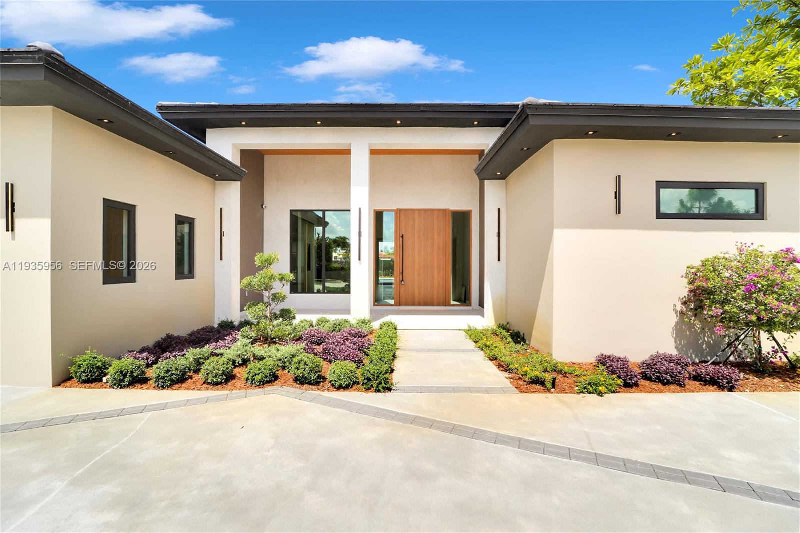 1130 SW 86th Ct
