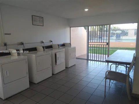 8897 Fontainebleau Blvd # 408