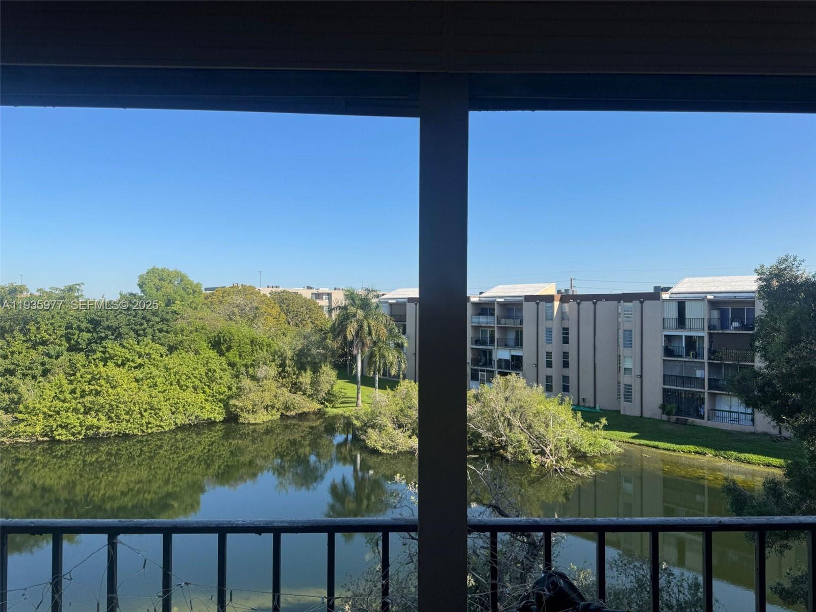 8897 Fontainebleau Blvd # 408