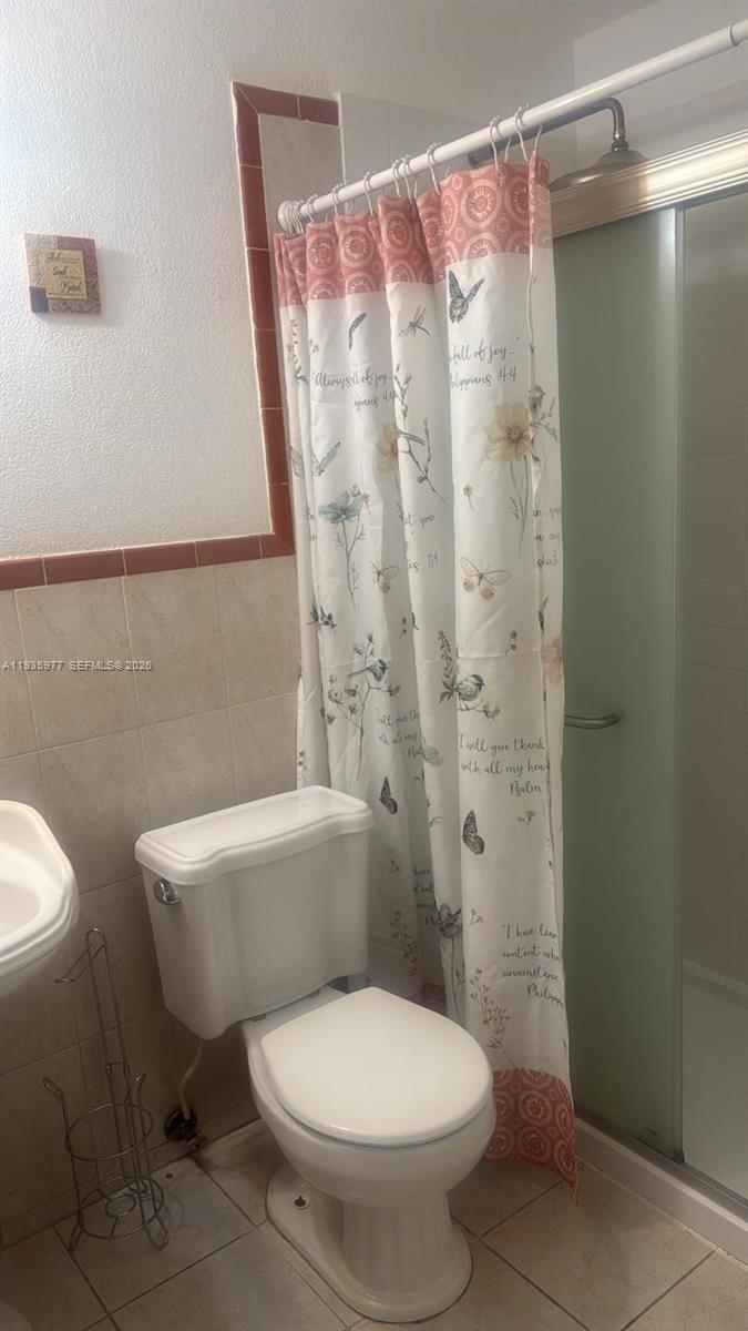 8897 Fontainebleau Blvd # 408