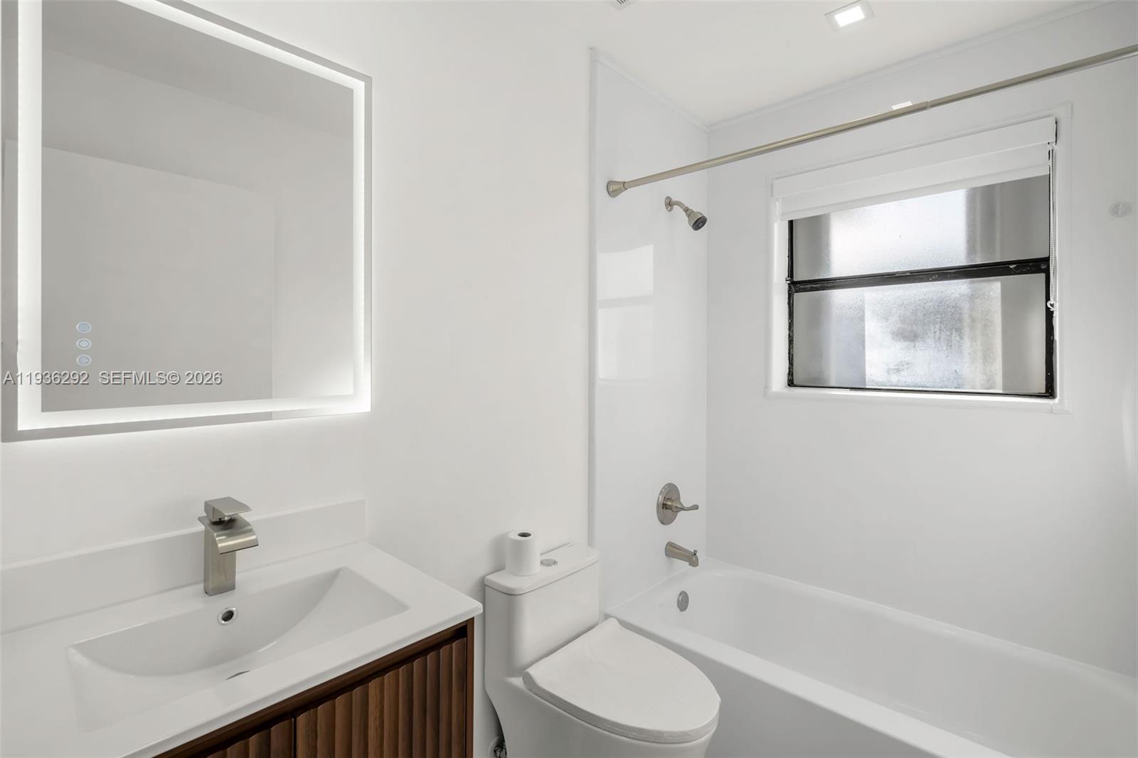 7662 SW 152nd Ave # 22 Unit: 3-22