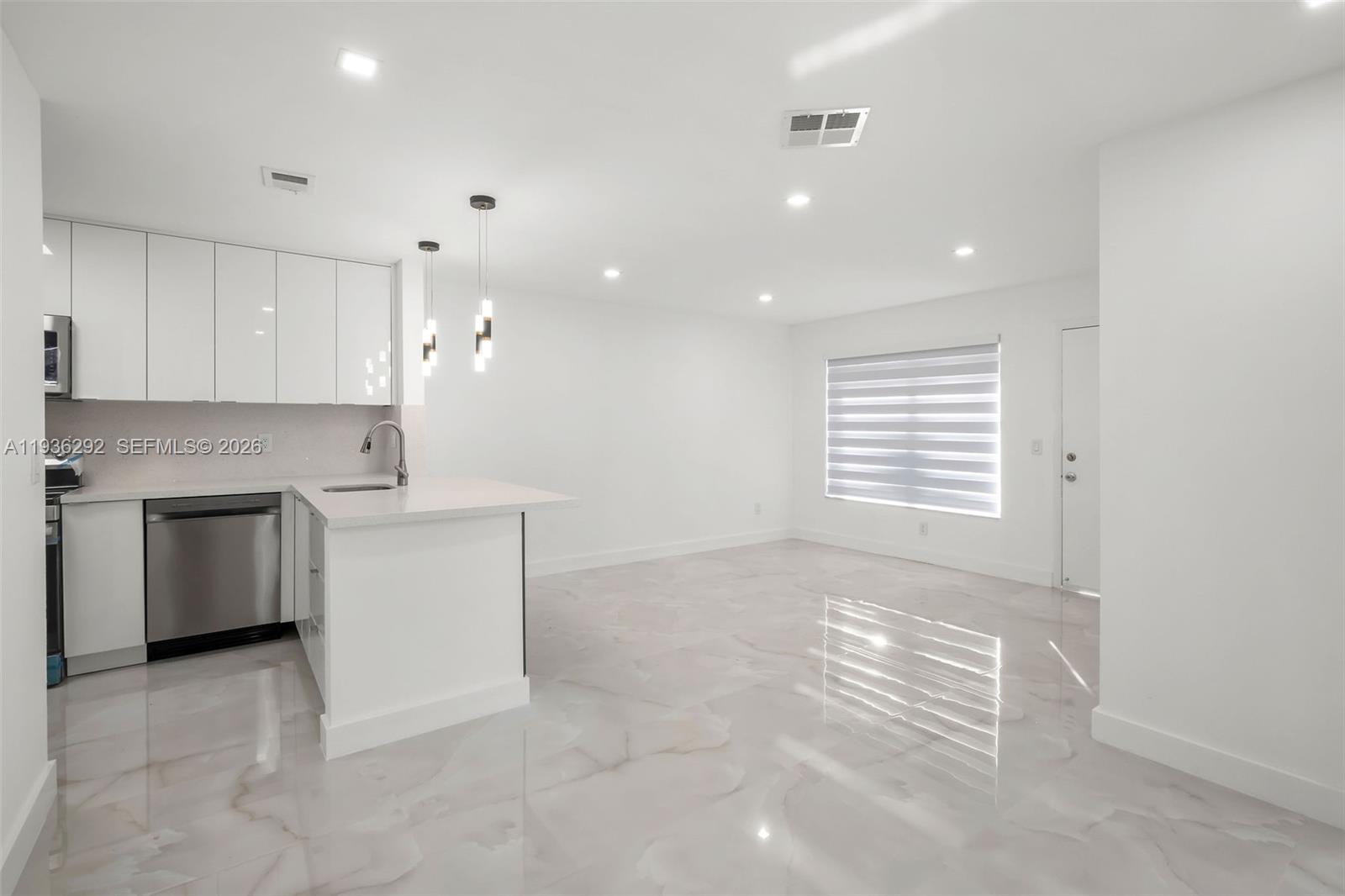 7662 SW 152nd Ave # 22 Unit: 3-22