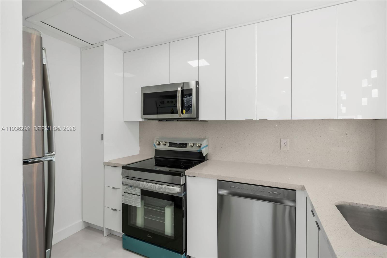 7662 SW 152nd Ave # 22 Unit: 3-22