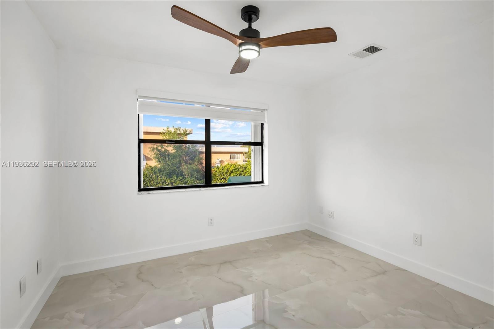 7662 SW 152nd Ave # 22 Unit: 3-22