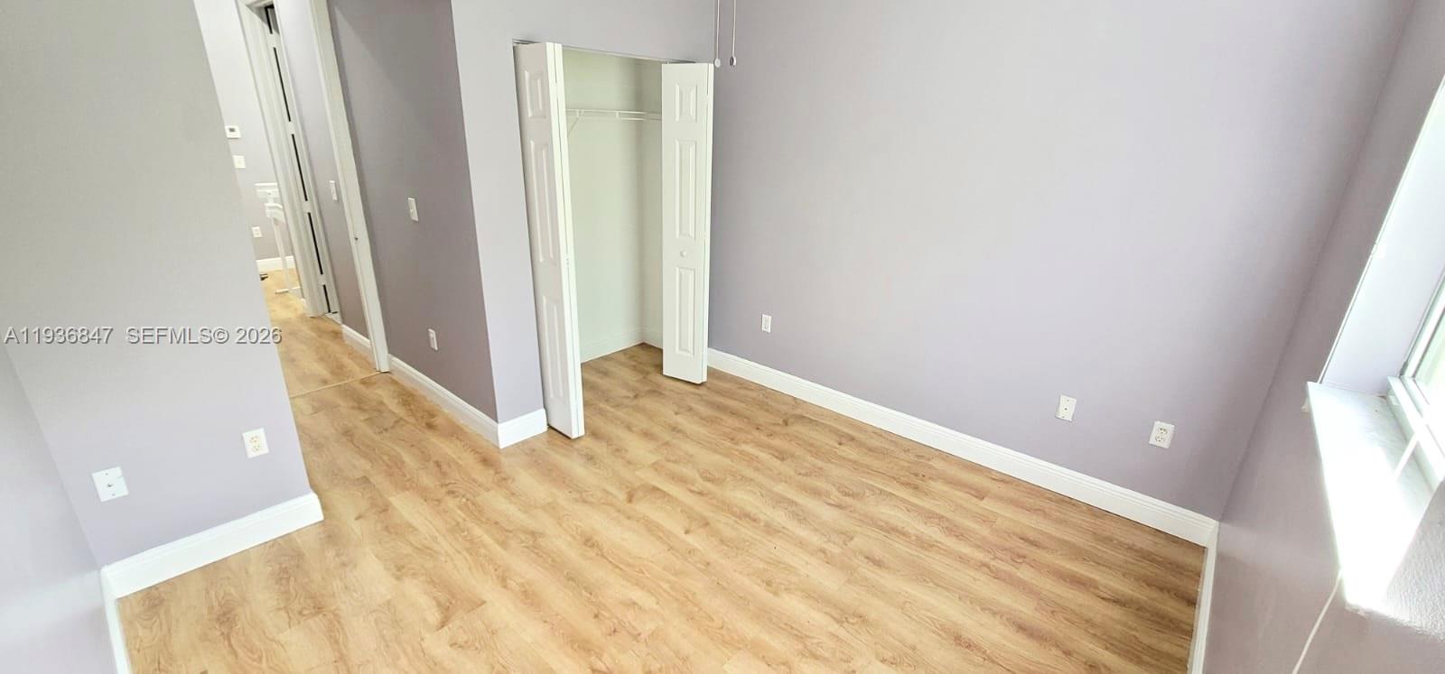 1005 NE 42nd Pl