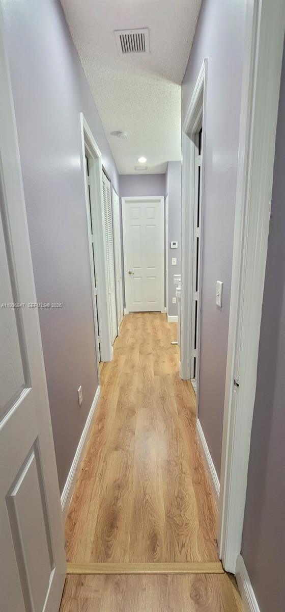1005 NE 42nd Pl