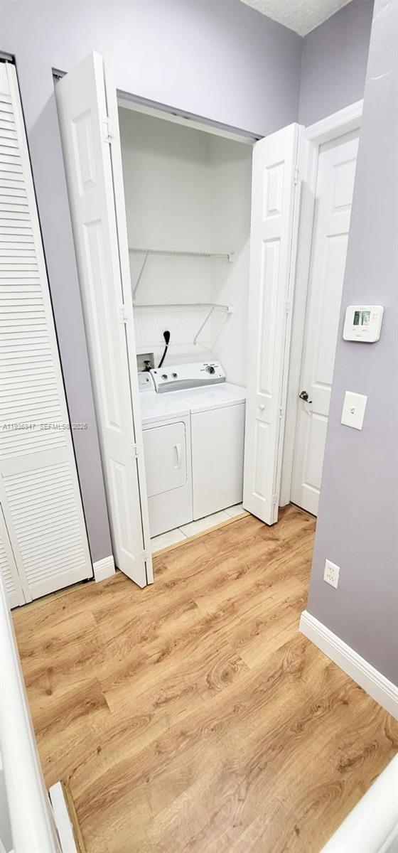 1005 NE 42nd Pl