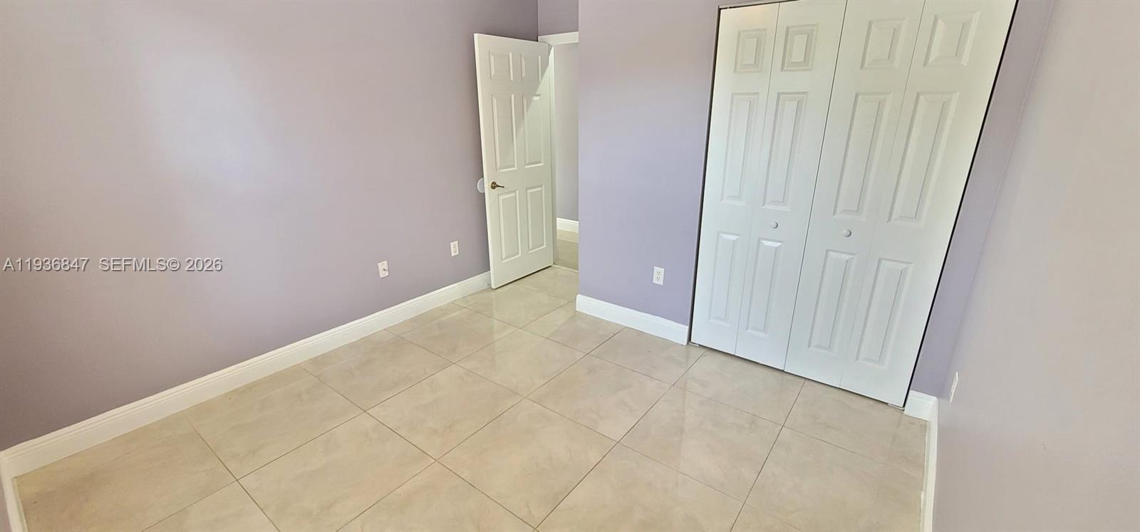 1005 NE 42nd Pl