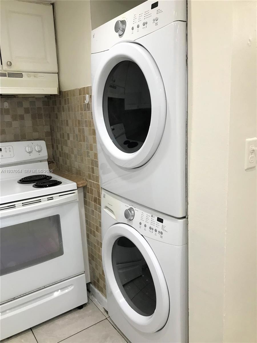 10000 NW 80 Ct # 2543