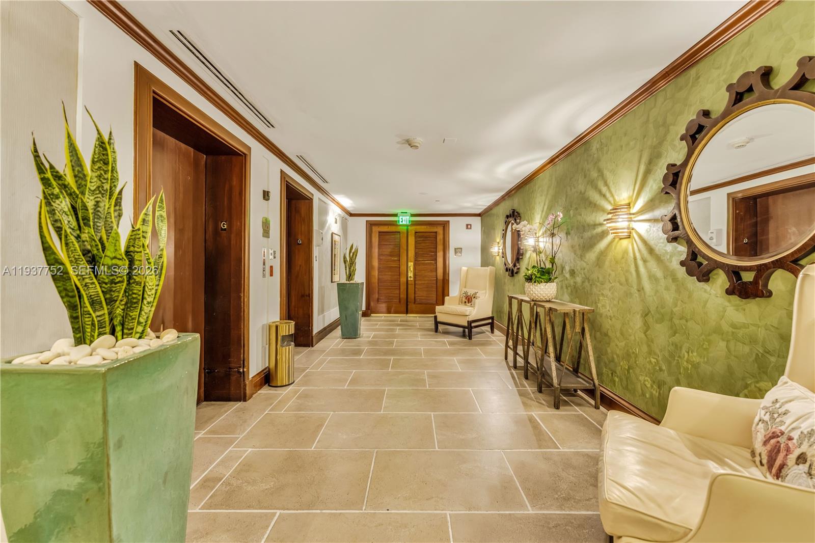 2951 S Bayshore Dr # 717