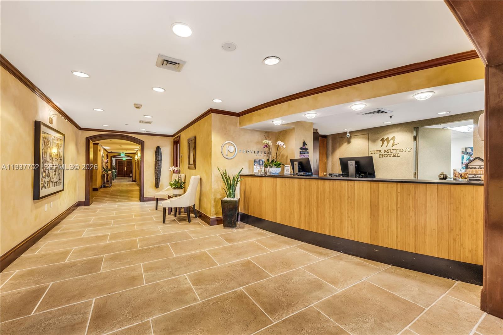 2951 S Bayshore Dr # 717