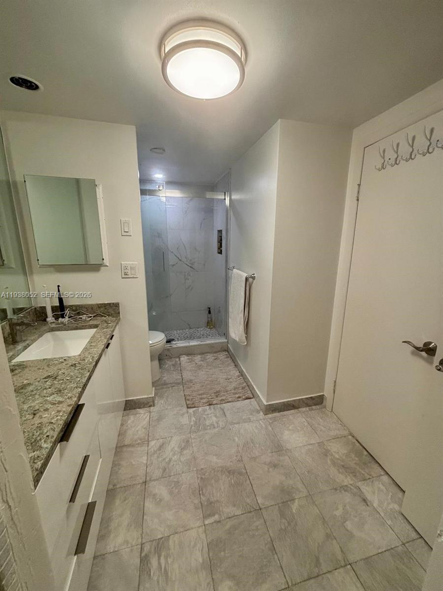 10101 E Bay Harbor Dr # 309