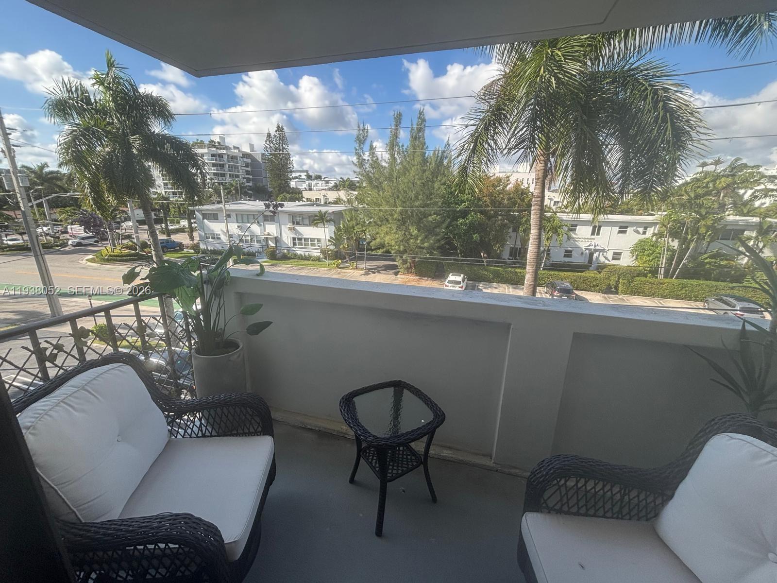 10101 E Bay Harbor Dr # 309