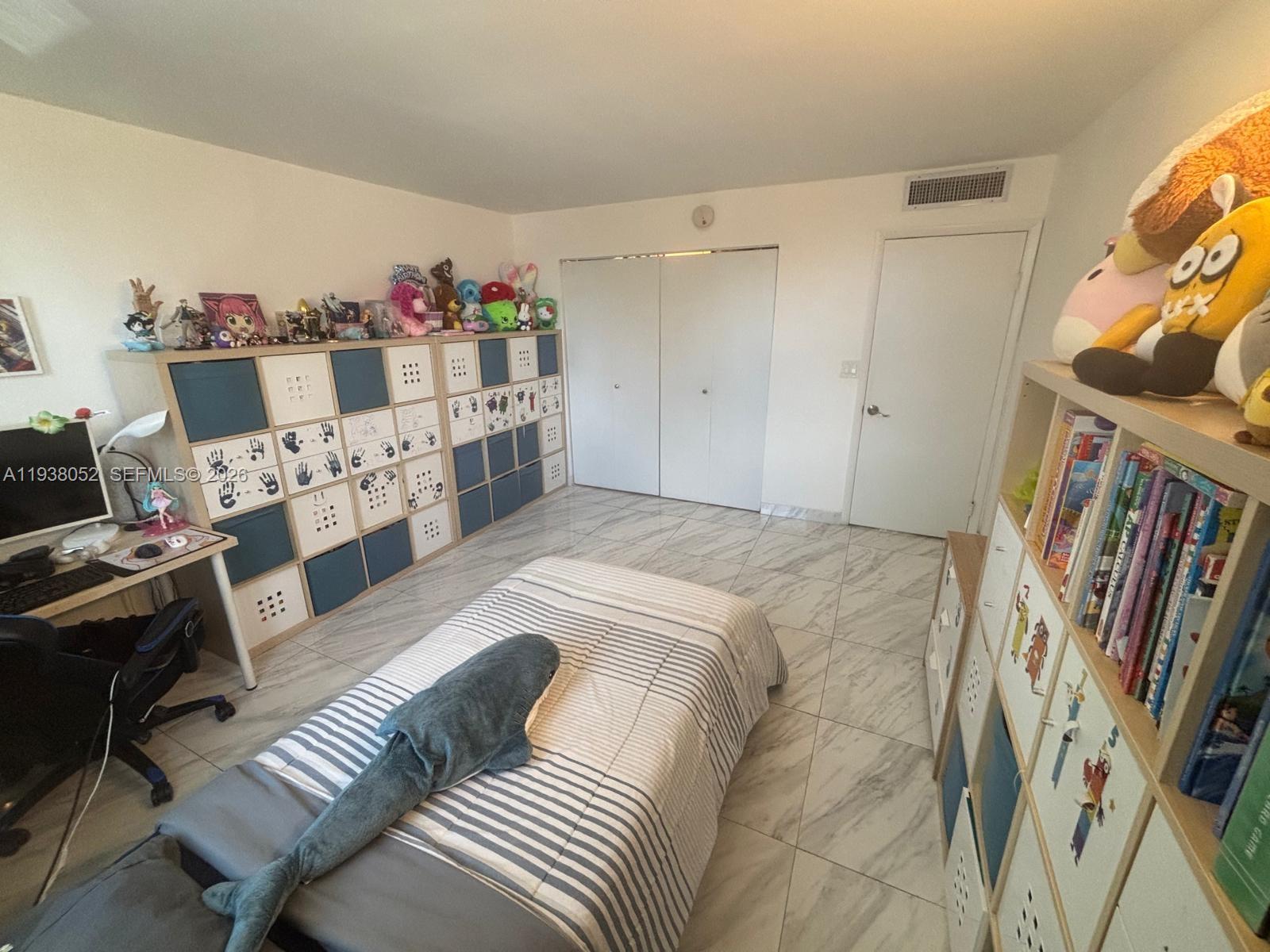 10101 E Bay Harbor Dr # 309