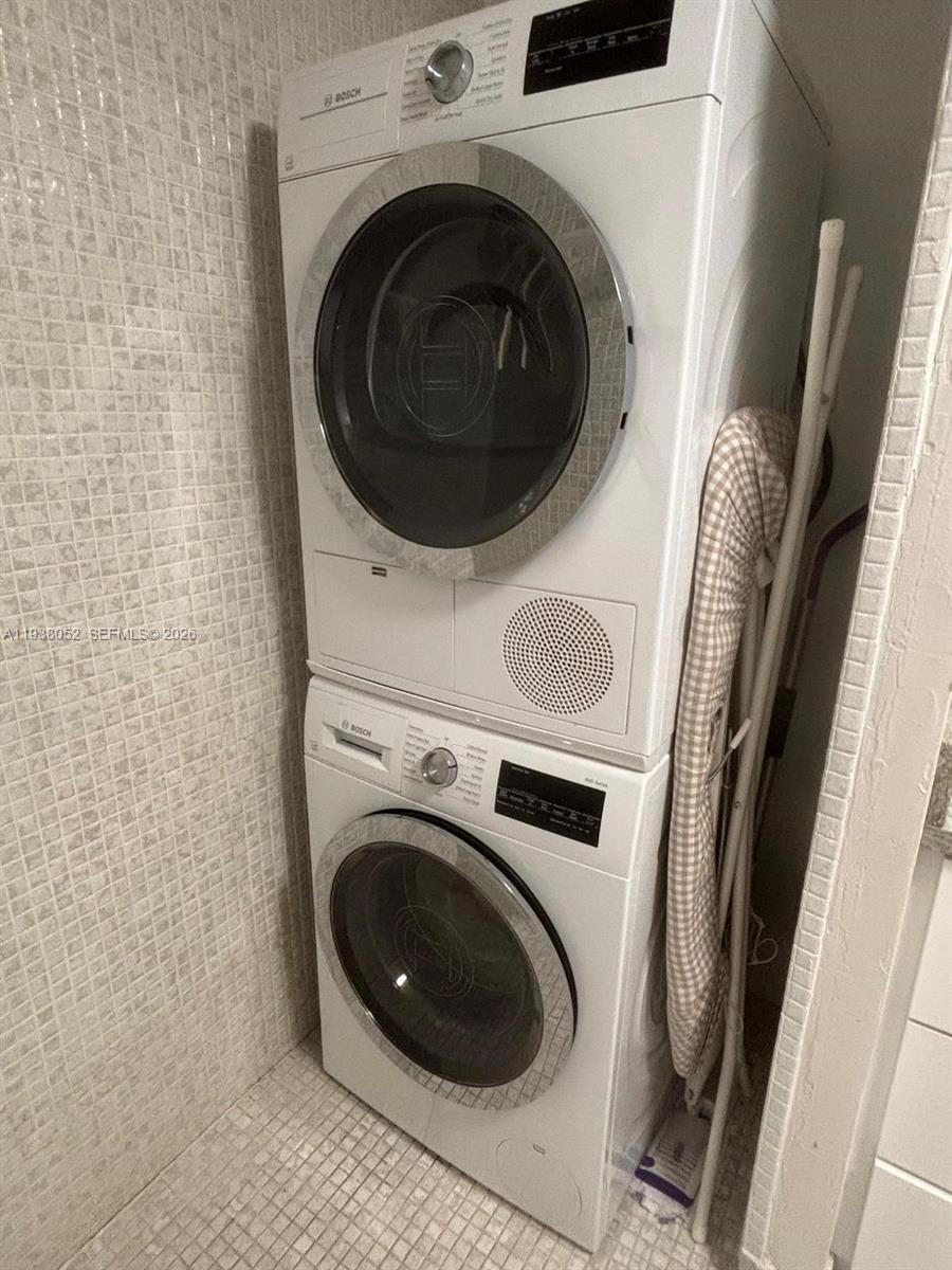 10101 E Bay Harbor Dr # 309