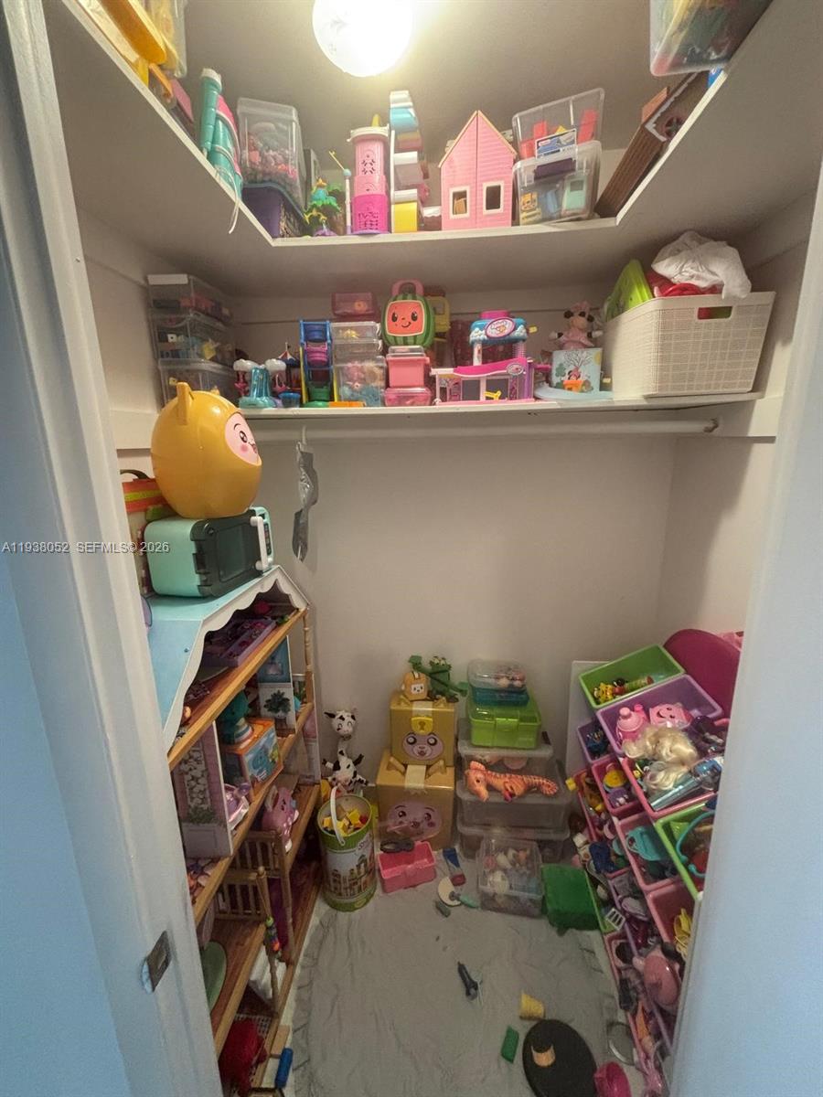 10101 E Bay Harbor Dr # 309