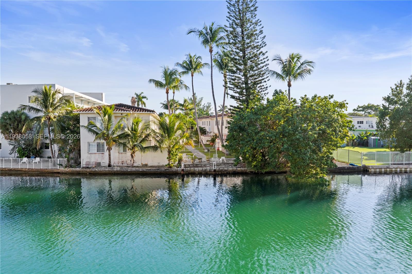 1203 Marseille Dr # 21